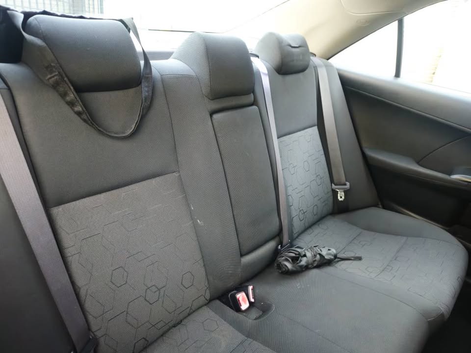 2012 Toyota camry atara 10.jpg